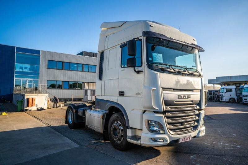 DAF XF 460 + HYDR. (50ton) - Tractor: foto 2 DAF XF 460 + HYDR. (50ton) - Tractor: foto 2