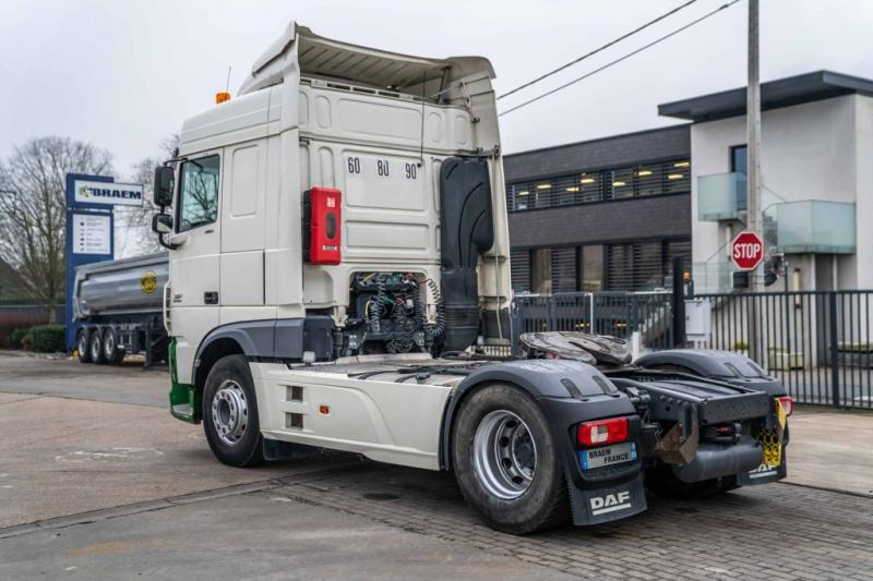 DAF XF 460 + HYDRAULIQUE (50Ton) - Tractor: foto 5 DAF XF 460 + HYDRAULIQUE (50Ton) - Tractor: foto 5