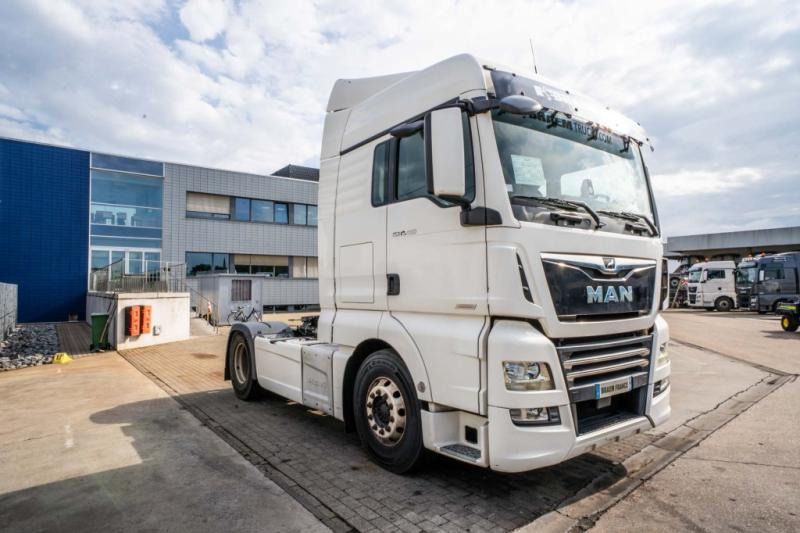 MAN TGX 18 460 XLX BLS+INTARDER+ADR+KIPHYDR. - Tractor: foto 2 MAN TGX 18 460 XLX BLS+INTARDER+ADR+KIPHYDR. - Tractor: foto 2