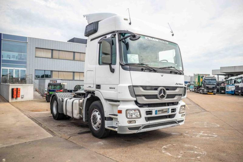Mercedes ACTROS 1844 LS-MP3+E5+VOITH - Tractor: foto 2 Mercedes ACTROS 1844 LS-MP3+E5+VOITH - Tractor: foto 2