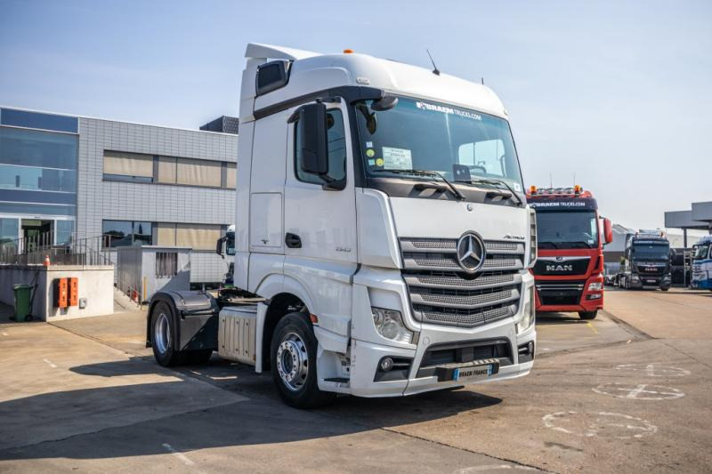 Mercedes ACTROS 1845 LS - Tractor: foto 2 Mercedes ACTROS 1845 LS - Tractor: foto 2
