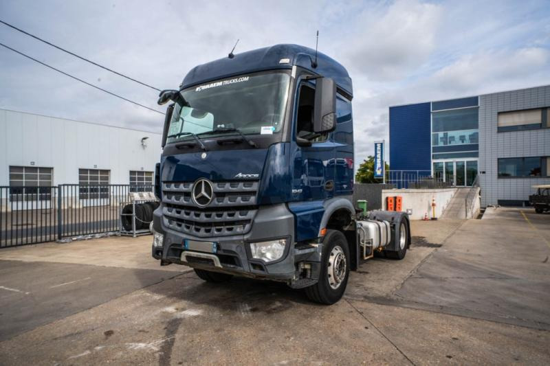 Mercedes AROCS 1843 LS ( NO ACTROS)+BIG AXLE+HYDR. - Tractor: foto 1 Mercedes AROCS 1843 LS ( NO ACTROS)+BIG AXLE+HYDR. - Tractor: foto 1