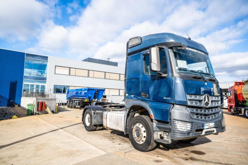 Mercedes AROCS 1843 LS ( NO ACTROS)+BIG AXLE +HYDR. - Tractor: foto 2 Mercedes AROCS 1843 LS ( NO ACTROS)+BIG AXLE +HYDR. - Tractor: foto 2
