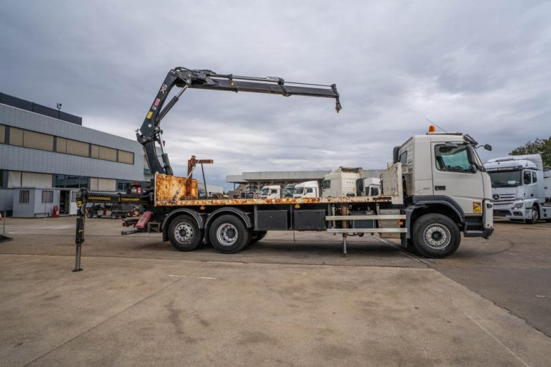 Volvo FM 410 DXI -6X2+HIAB 24 T/m/2x - Camião de caixa aberta/ Plataforma, Camião grua: foto 3 Volvo FM 410 DXI -6X2+HIAB 24 T/m/2x - Camião de caixa aberta/ Plataforma, Camião grua: foto 3