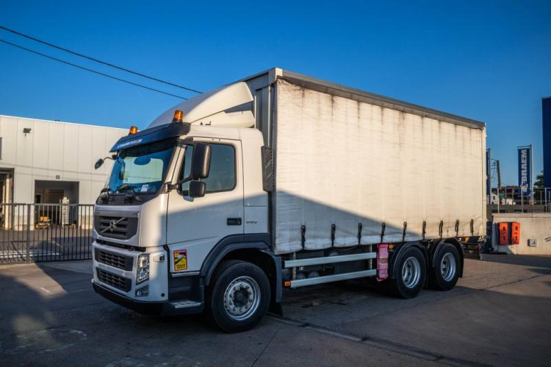 Volvo FM330-6X2+E5 (10pneus/tires) - Camião de lona: foto 1 Volvo FM330-6X2+E5 (10pneus/tires) - Camião de lona: foto 1