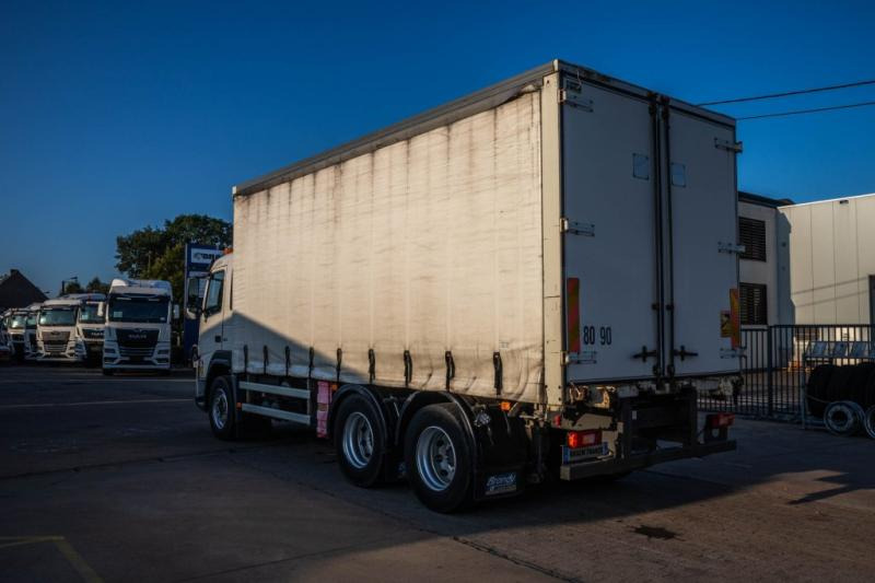 Volvo FM330-6X2+E5 (10pneus/tires) - Camião de lona: foto 4 Volvo FM330-6X2+E5 (10pneus/tires) - Camião de lona: foto 4
