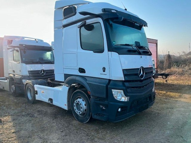 Mercedes-Benz Actros 5 L-Fahrerhaus 1846 - Tractor: foto 5 Mercedes-Benz Actros 5 L-Fahrerhaus 1846 - Tractor: foto 5