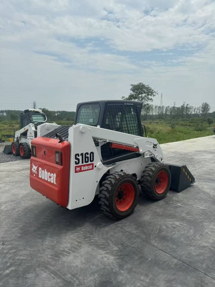 Bobcat S 160 - Mini pá carregadora: foto 1 Bobcat S 160 - Mini pá carregadora: foto 1