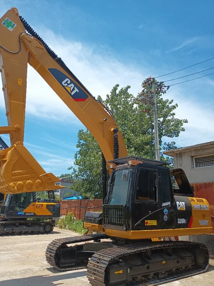 CAT 320D2L  - Escavadora de rastos: foto 3 CAT 320D2L  - Escavadora de rastos: foto 3