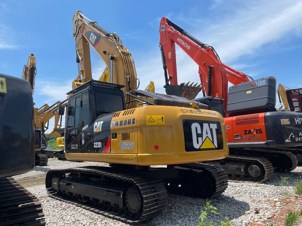 CAT 323D2 - Escavadora de rastos: foto 5 CAT 323D2 - Escavadora de rastos: foto 5
