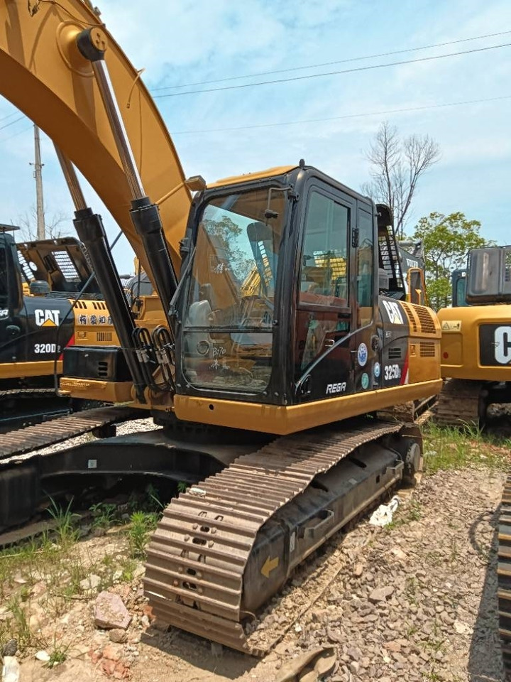 CAT 325 D - Escavadora de rastos: foto 1 CAT 325 D - Escavadora de rastos: foto 1