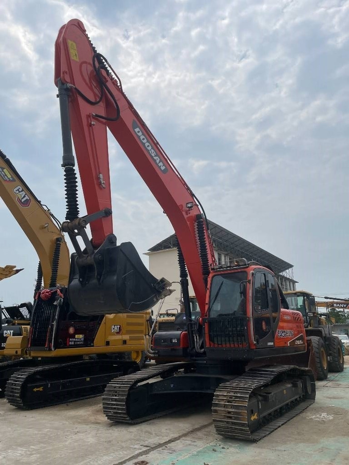 Doosan DX 225 LC - Escavadora de rastos: foto 5 Doosan DX 225 LC - Escavadora de rastos: foto 5