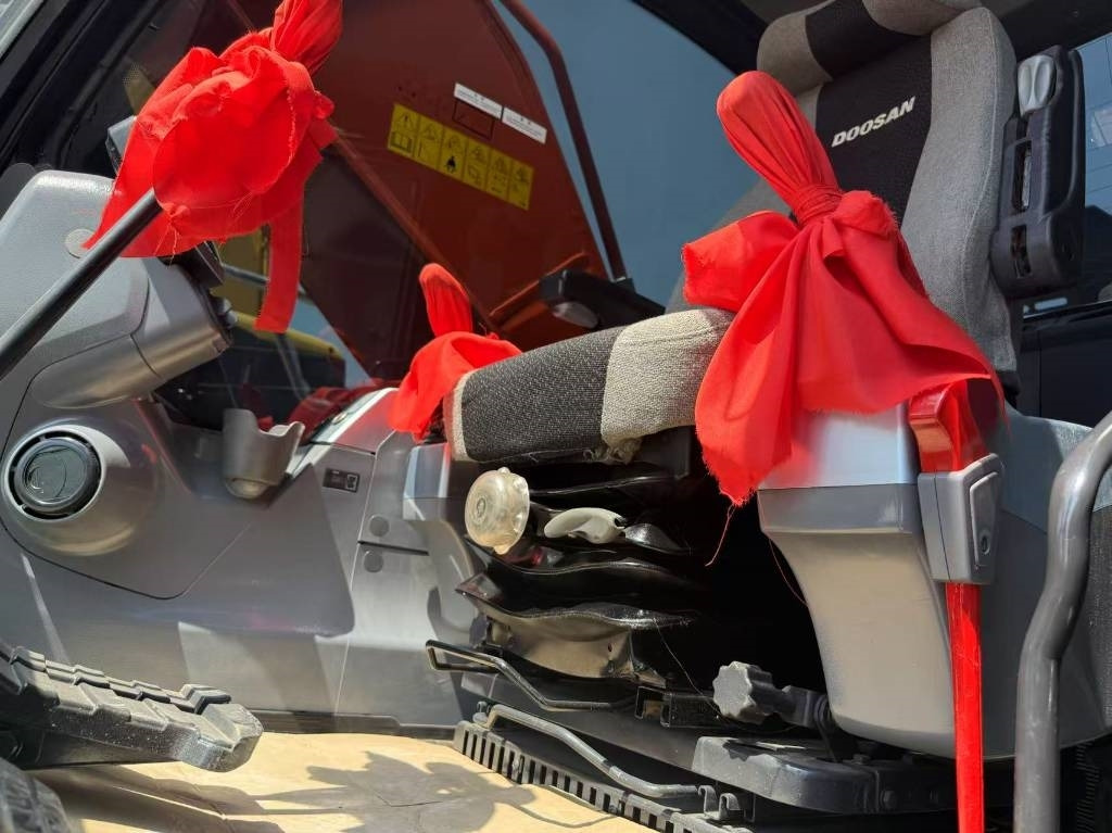 Doosan DX 340 - Escavadora de rastos: foto 4 Doosan DX 340 - Escavadora de rastos: foto 4