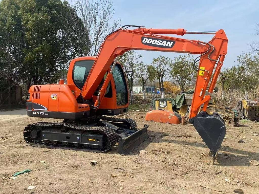 Doosan DX 75-9 C - Mini escavadeira: foto 4 Doosan DX 75-9 C - Mini escavadeira: foto 4