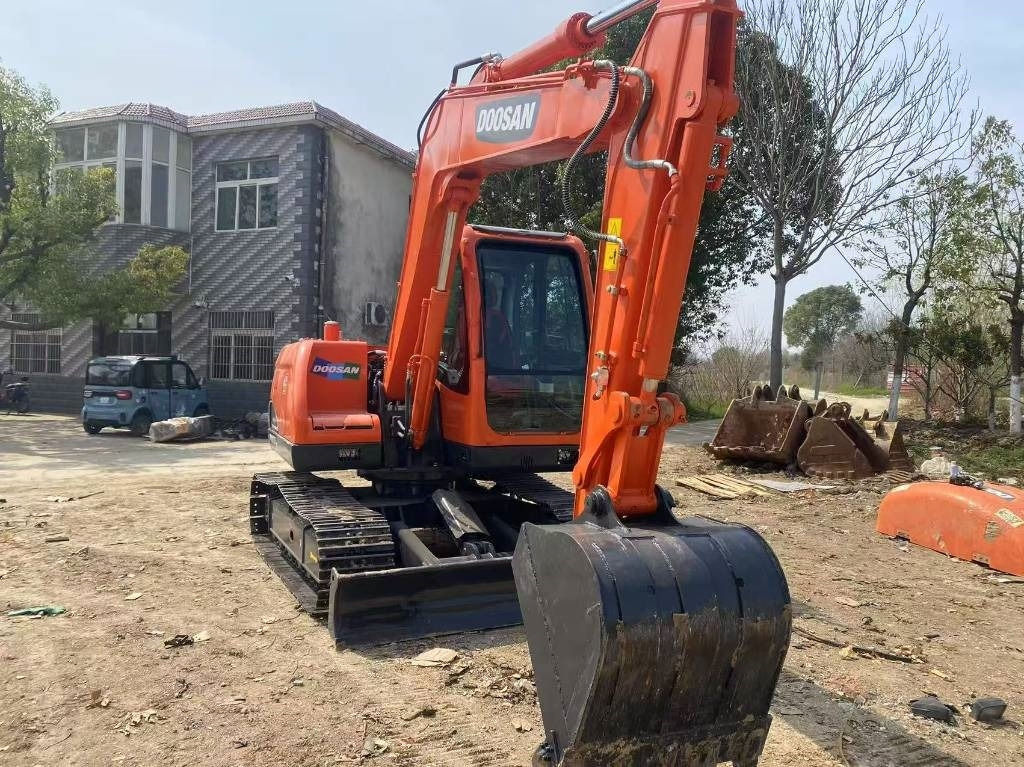 Doosan DX 75-9 C - Mini escavadeira: foto 5 Doosan DX 75-9 C - Mini escavadeira: foto 5