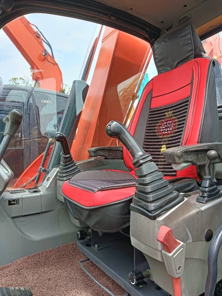 Doosan DX 75 - Escavadora de rastos: foto 3 Doosan DX 75 - Escavadora de rastos: foto 3