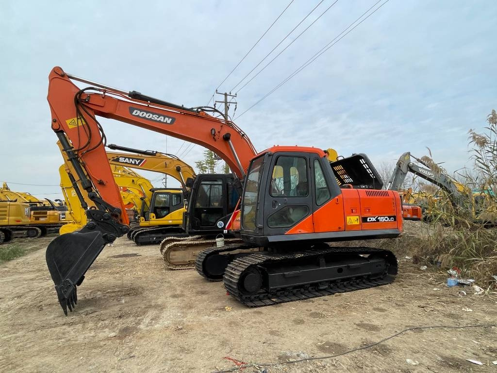 Doosan dx150 - Escavadora de rastos: foto 1 Doosan dx150 - Escavadora de rastos: foto 1