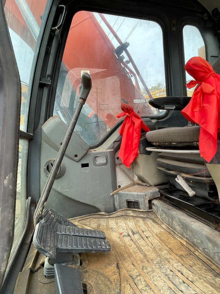 Escavadora de rastos novo Doosan dx150: foto 8