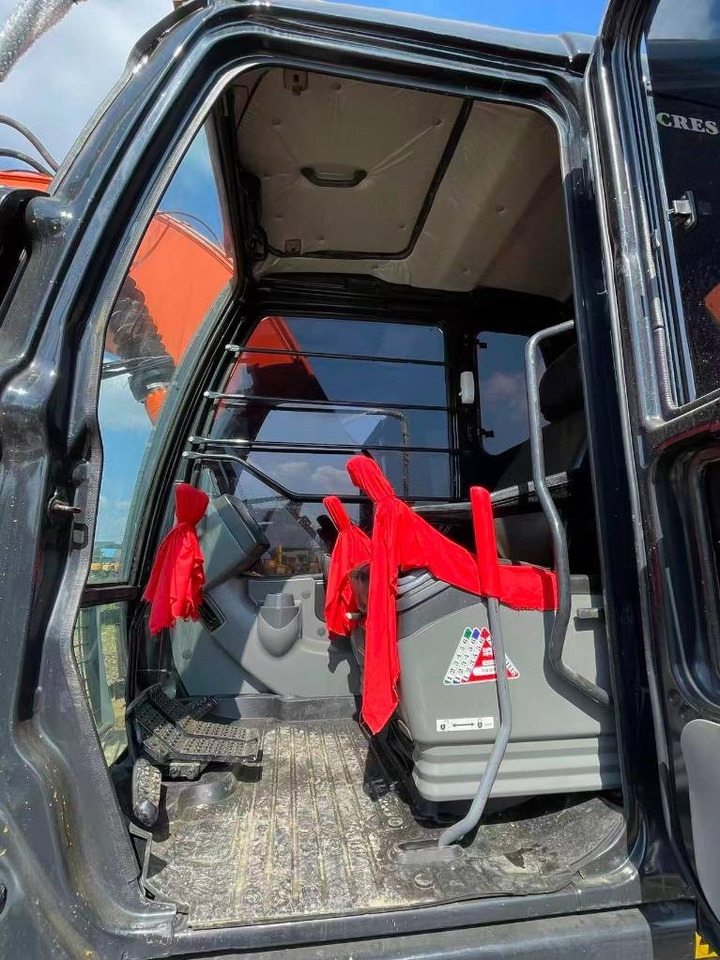 Hitachi ZX 120 - Escavadora de rastos: foto 3 Hitachi ZX 120 - Escavadora de rastos: foto 3