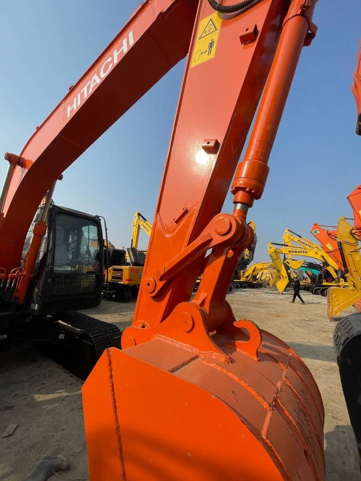 Hitachi ZX 130 - Escavadora de rastos: foto 5 Hitachi ZX 130 - Escavadora de rastos: foto 5