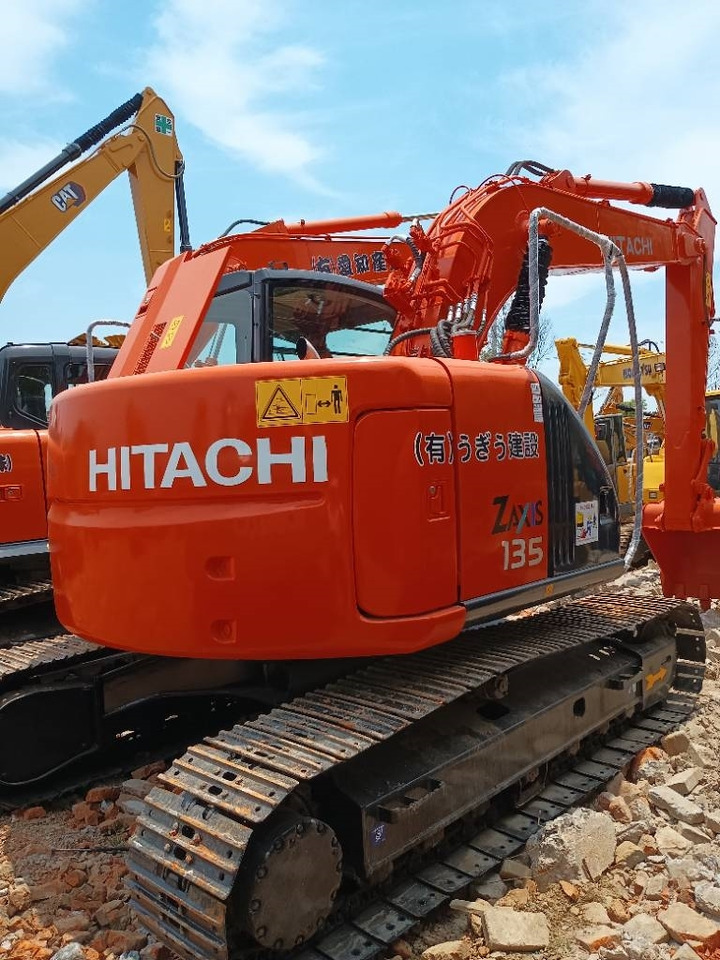 Hitachi ZX 135 U-5 - Escavadora de rastos: foto 2 Hitachi ZX 135 U-5 - Escavadora de rastos: foto 2