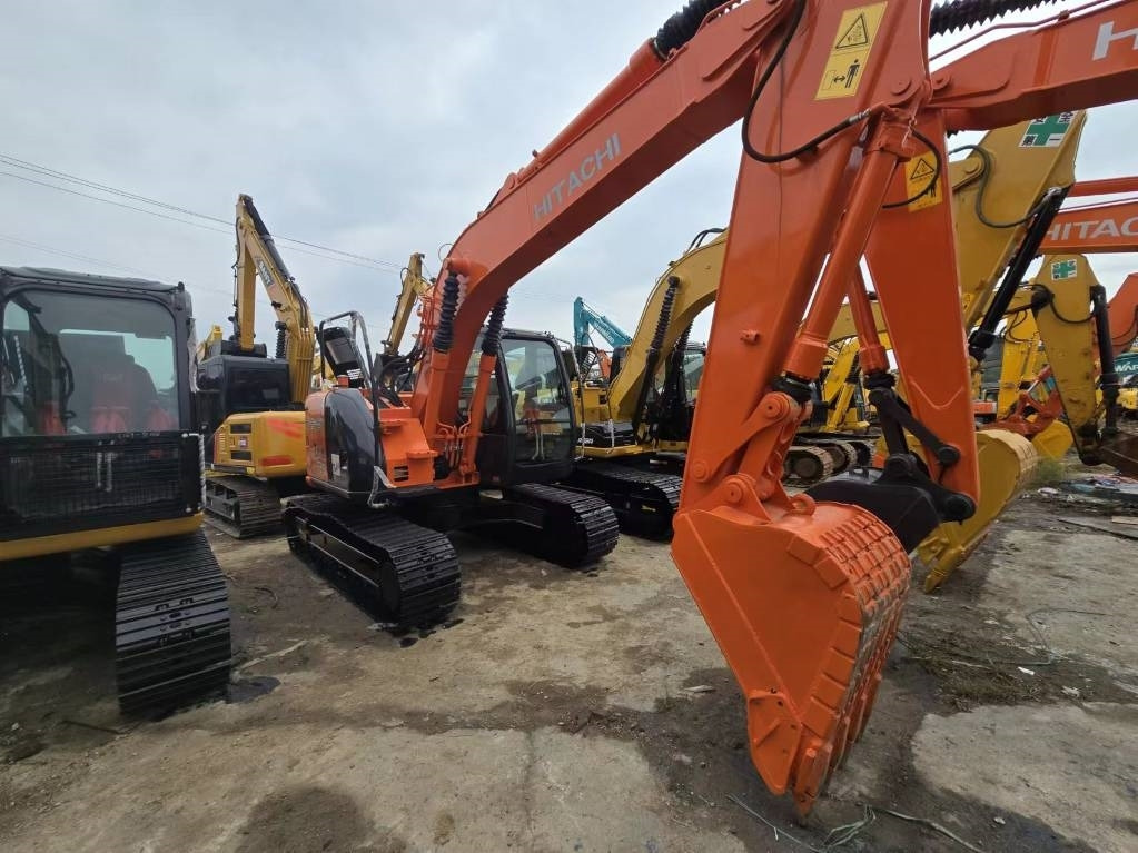 Hitachi ZX 135 US - Escavadora de rastos: foto 4 Hitachi ZX 135 US - Escavadora de rastos: foto 4