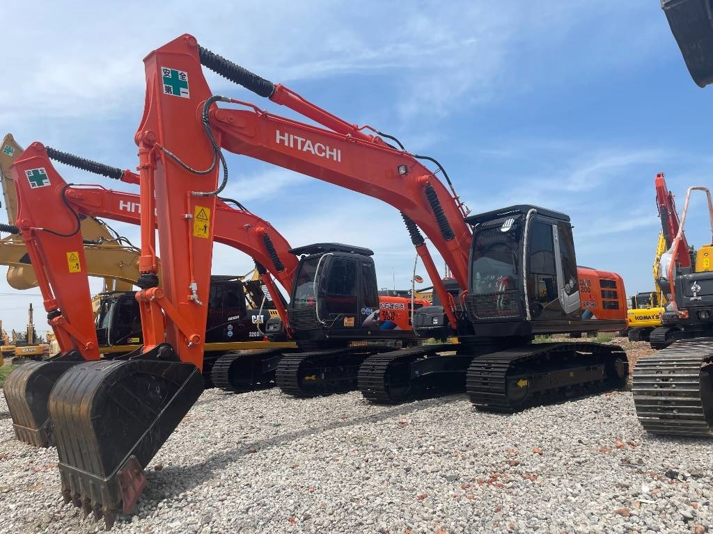 Hitachi ZX 200 - Escavadora de rastos: foto 2 Hitachi ZX 200 - Escavadora de rastos: foto 2