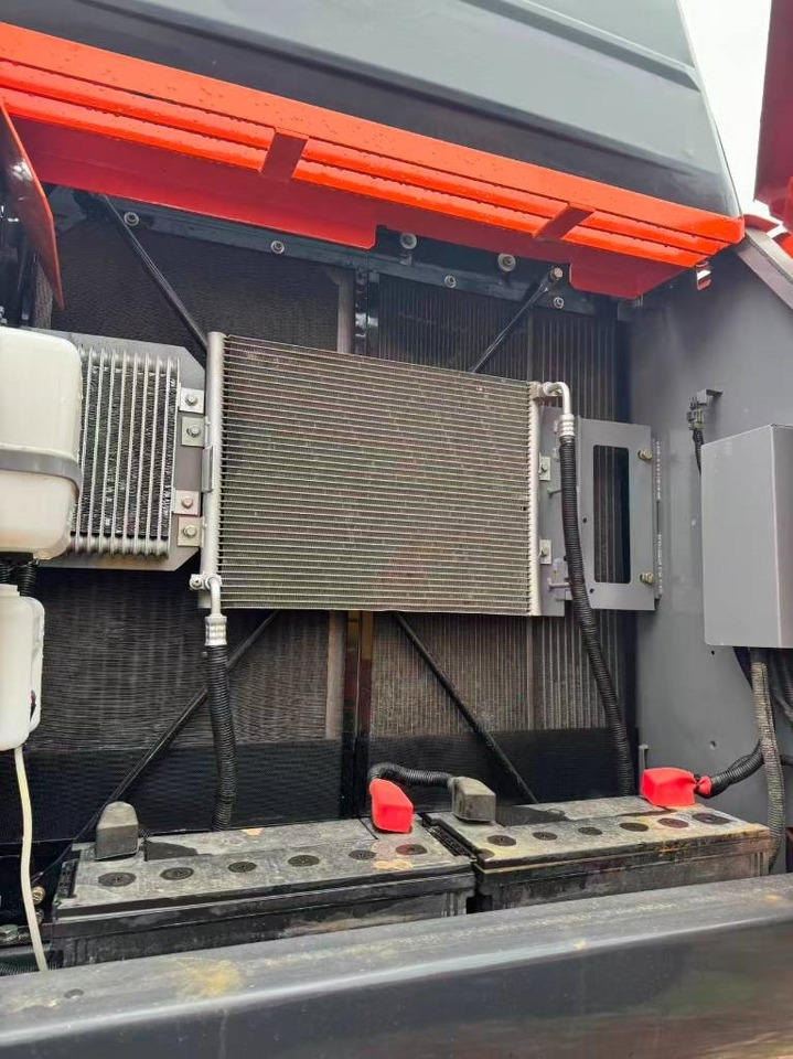 Hitachi ZX 200 - Escavadora de rastos: foto 3 Hitachi ZX 200 - Escavadora de rastos: foto 3