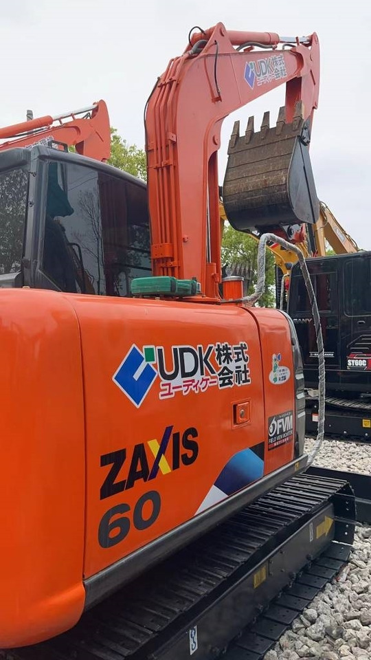 Hitachi ZX 60 - Mini escavadeira: foto 5 Hitachi ZX 60 - Mini escavadeira: foto 5