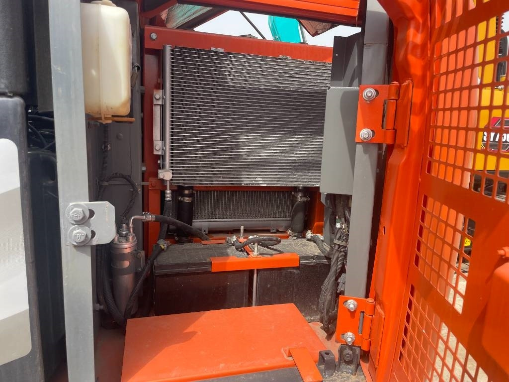 Hitachi ZX 70 - Mini escavadeira: foto 4 Hitachi ZX 70 - Mini escavadeira: foto 4