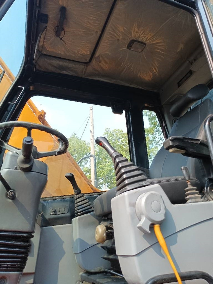 Hyundai R 150 W - Escavadeira de rodas: foto 4 Hyundai R 150 W - Escavadeira de rodas: foto 4