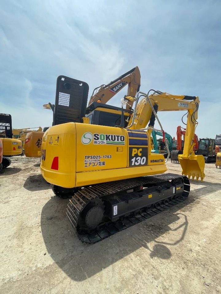 Komatsu PC 130 - Escavadora de rastos: foto 1 Komatsu PC 130 - Escavadora de rastos: foto 1