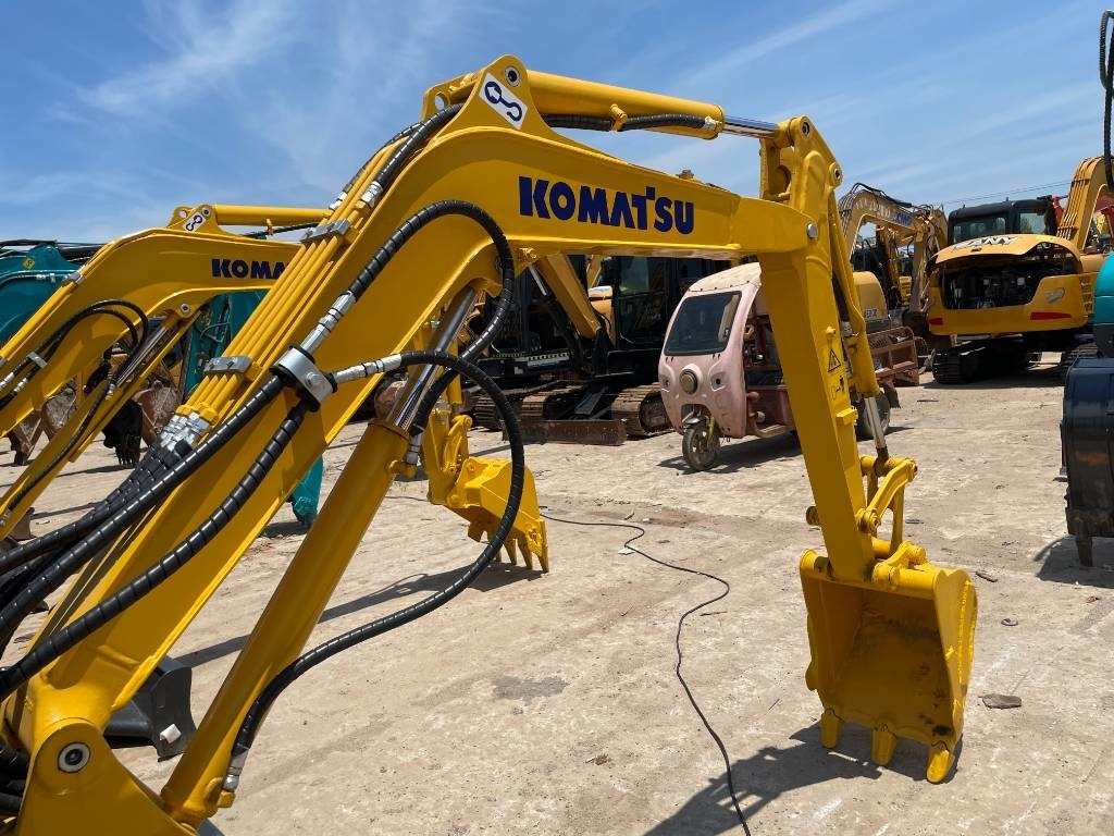 Komatsu PC 20 MR - Mini escavadeira: foto 4 Komatsu PC 20 MR - Mini escavadeira: foto 4