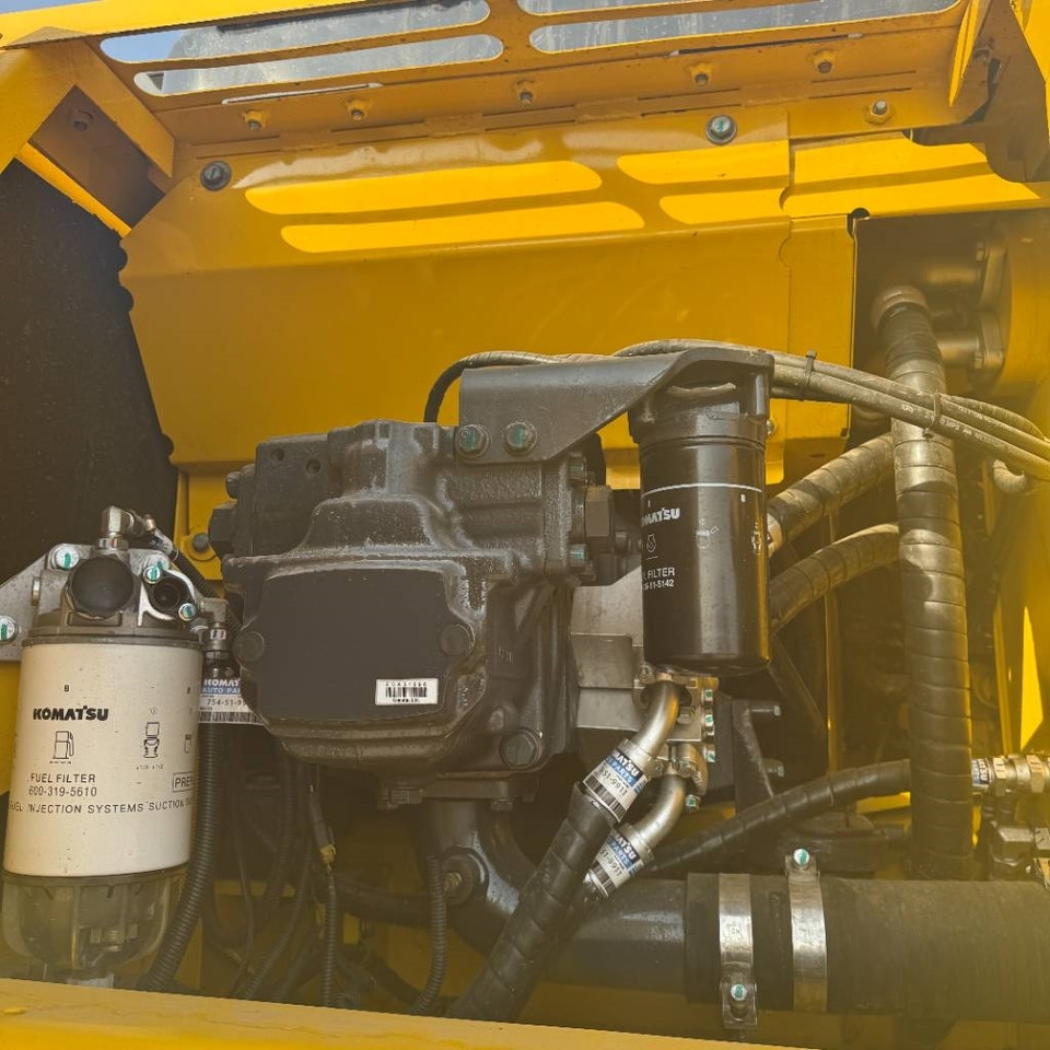 Komatsu PC 200-8 - Escavadora de rastos: foto 5 Komatsu PC 200-8 - Escavadora de rastos: foto 5