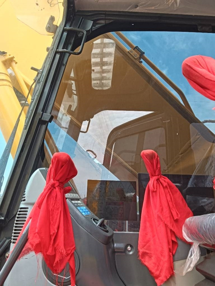 Komatsu PC 210 - Escavadora de rastos: foto 5 Komatsu PC 210 - Escavadora de rastos: foto 5