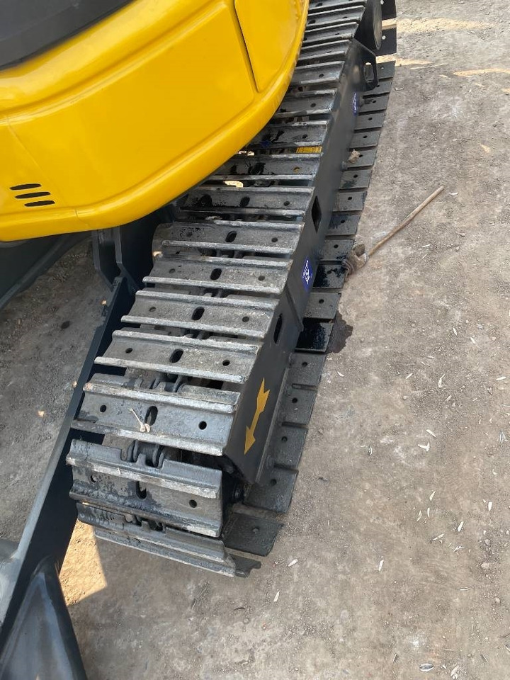 Komatsu PC 35 - Escavadora de rastos: foto 4 Komatsu PC 35 - Escavadora de rastos: foto 4