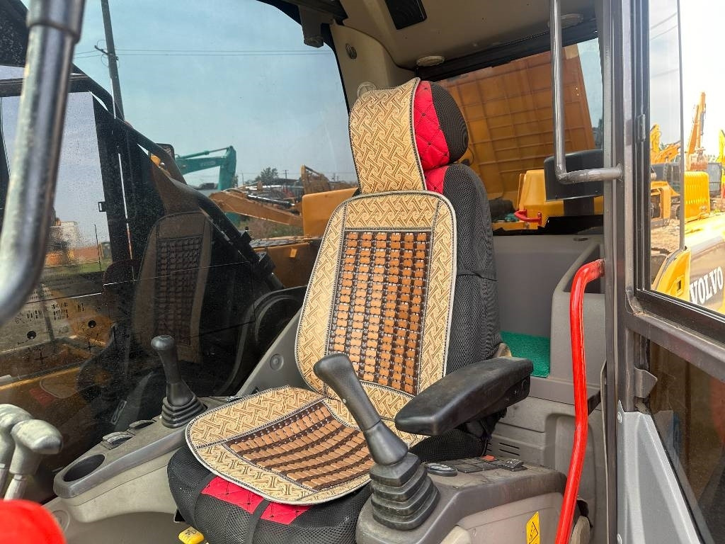 Escavadora de rastos Volvo EC 250 D L: foto 8 Escavadora de rastos Volvo EC 250 D L: foto 8