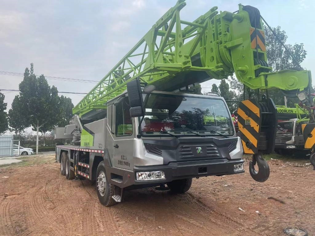 Zoomlion ZTC 500 V - Grua todo o terreno: foto 4 Zoomlion ZTC 500 V - Grua todo o terreno: foto 4