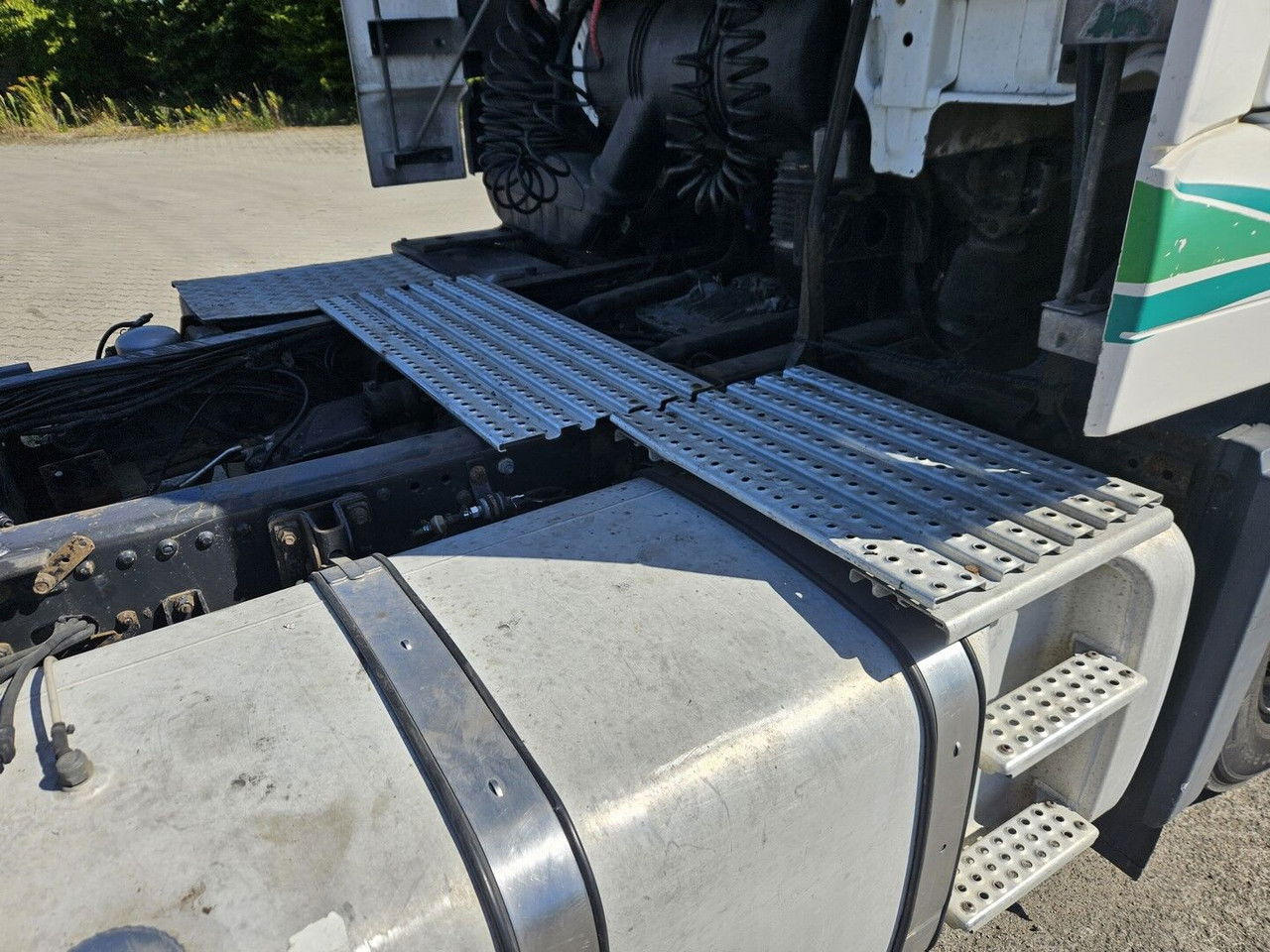 Locação financeira de  MAN 18.413 FLS - Manual pump and injectors, Intarder, Airco MAN 18.413 FLS - Manual pump and injectors, Intarder, Airco: foto 6