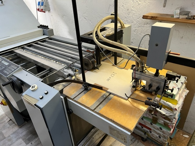 Falzmaschinen Multipli CAS 524 - Máquina de dobrar papel: foto 1 Falzmaschinen Multipli CAS 524 - Máquina de dobrar papel: foto 1