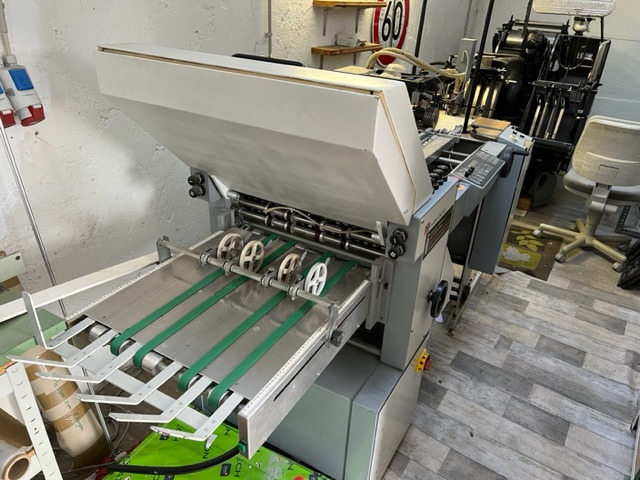 Falzmaschinen Multipli CAS 524 - Máquina de dobrar papel: foto 3 Falzmaschinen Multipli CAS 524 - Máquina de dobrar papel: foto 3