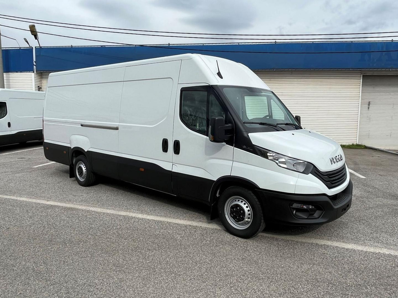 Iveco DAILY VAN, 2,3D 156k, 35S16 V - Furgão: foto 3 Iveco DAILY VAN, 2,3D 156k, 35S16 V - Furgão: foto 3