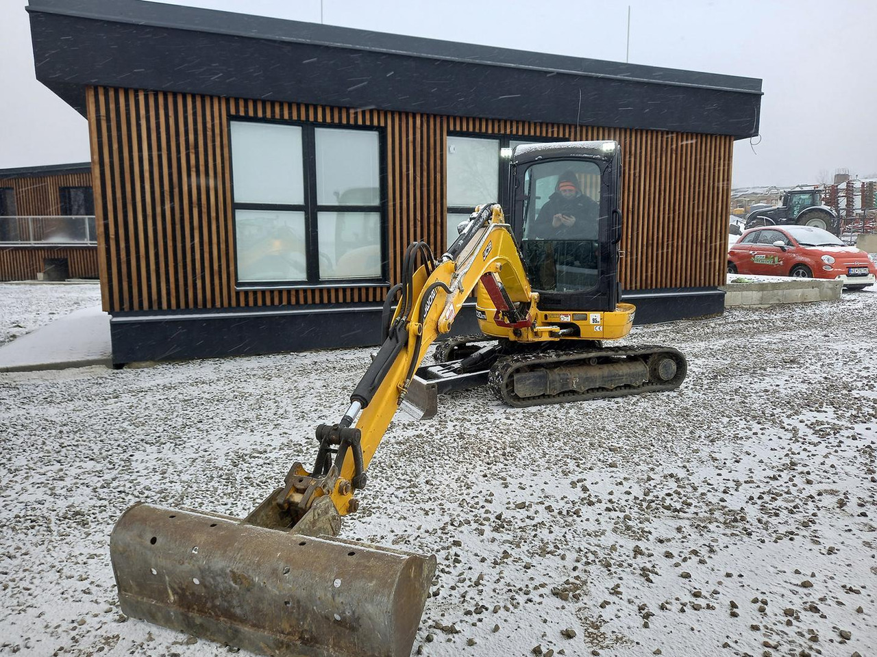Locação financeira de  JCB 8030, ZTS, Minibager JCB 8030, ZTS, Minibager: foto 8