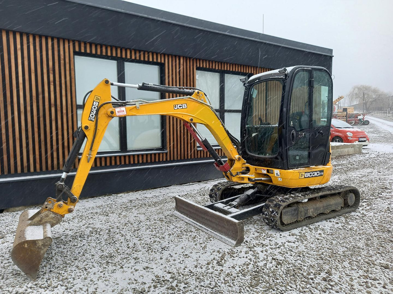 Locação financeira de  JCB 8030, ZTS, Minibager JCB 8030, ZTS, Minibager: foto 12