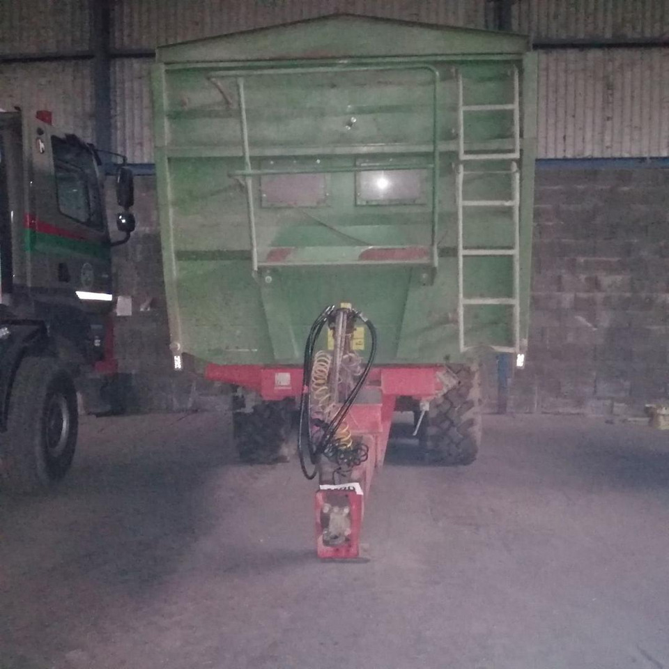 Pronar T, Traktorový náves, 669/1 - Reboque basculante agrícola: foto 5 Pronar T, Traktorový náves, 669/1 - Reboque basculante agrícola: foto 5