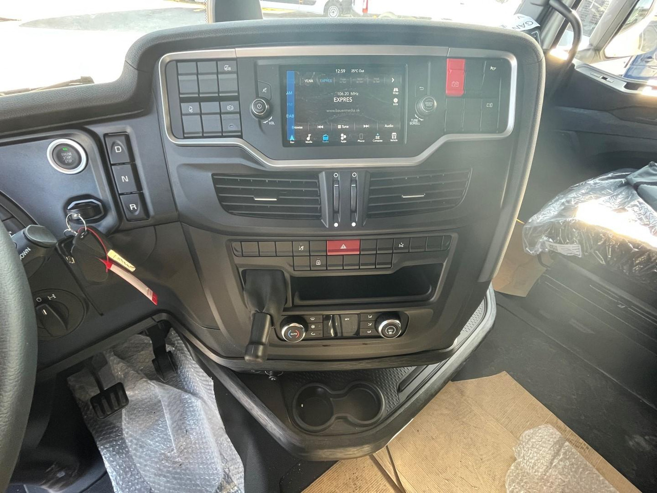 Tractor Iveco S-WAY, 530, AS440S53TP: foto 15 Tractor Iveco S-WAY, 530, AS440S53TP: foto 15