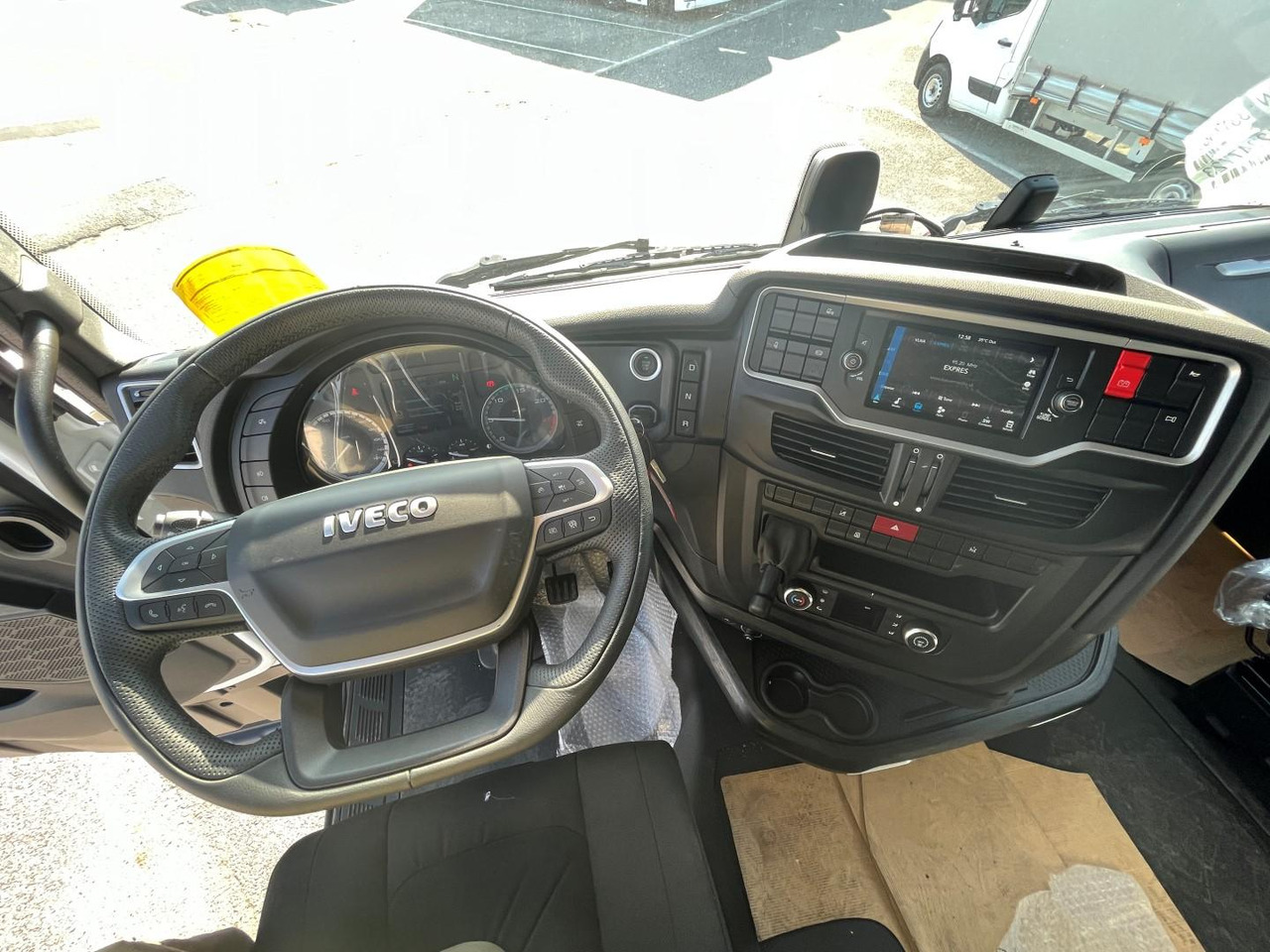 Fotografia de interior 1: Tractor Iveco S-WAY, 530, AS440S53TP Fotografia de interior 1: Tractor Iveco S-WAY, 530, AS440S53TP