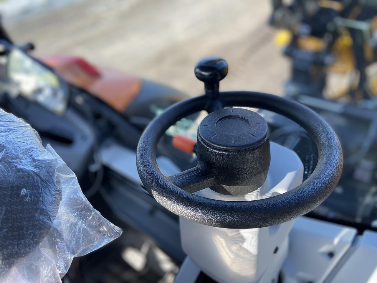 Trator Valtra N, 49 AWI, 134: foto 16