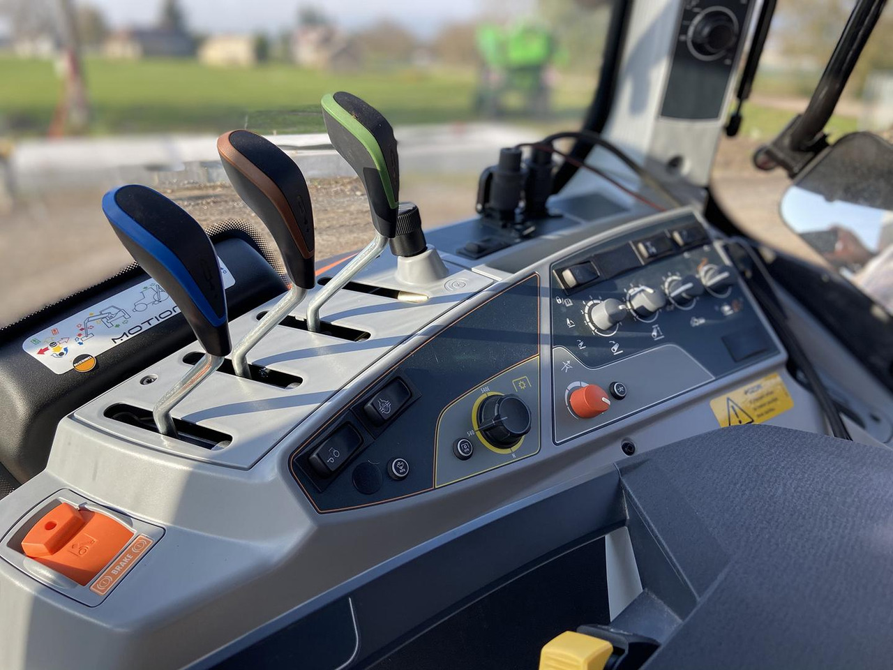 Trator Valtra N, 49 AWI, 134: foto 14