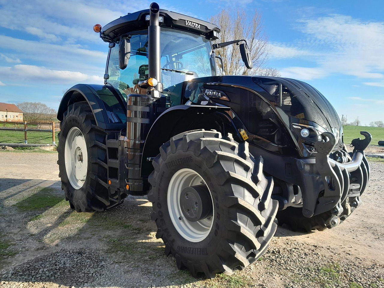 Valtra S, 394, MR 19 - Trator: foto 1 Valtra S, 394, MR 19 - Trator: foto 1